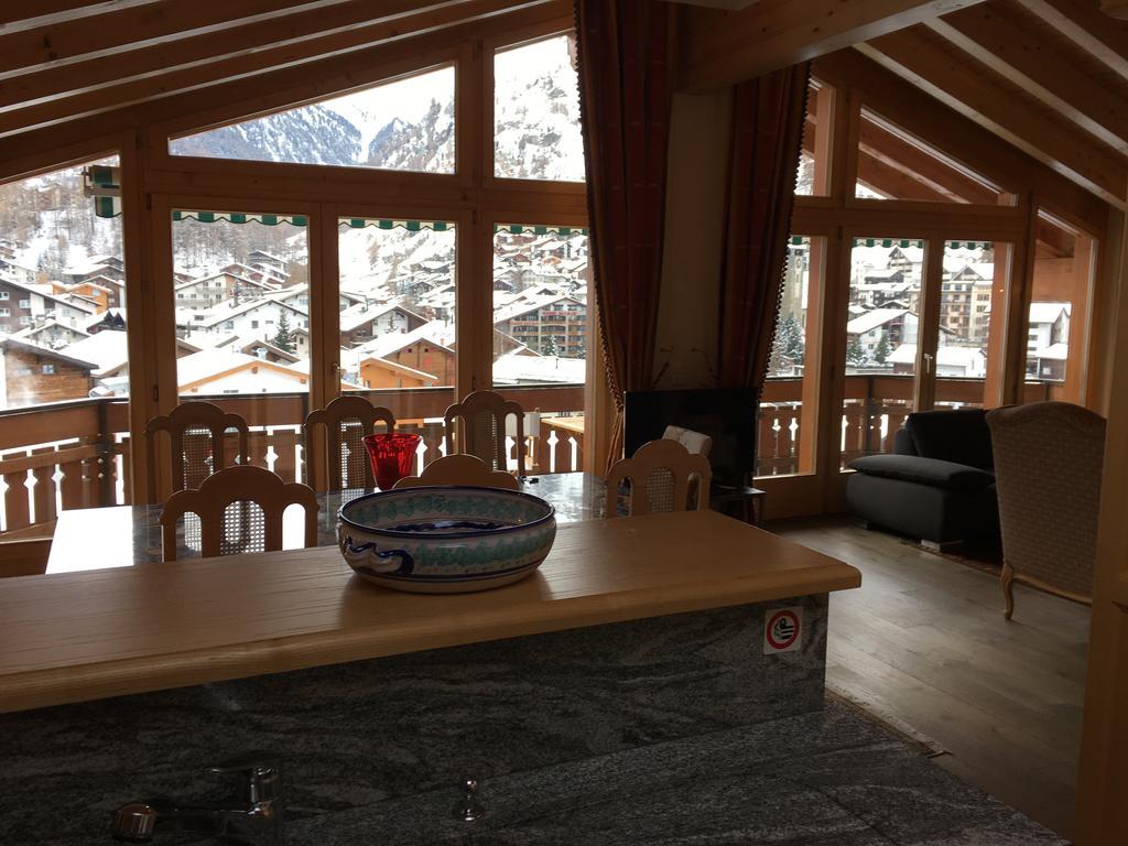 Chalet Guggenbiel Церматт Экстерьер фото