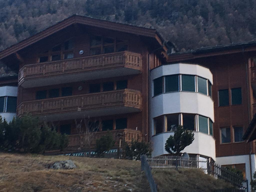 Chalet Guggenbiel Церматт Экстерьер фото