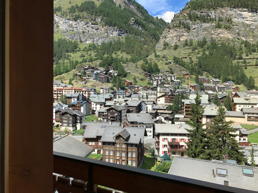 Chalet Guggenbiel Церматт Экстерьер фото