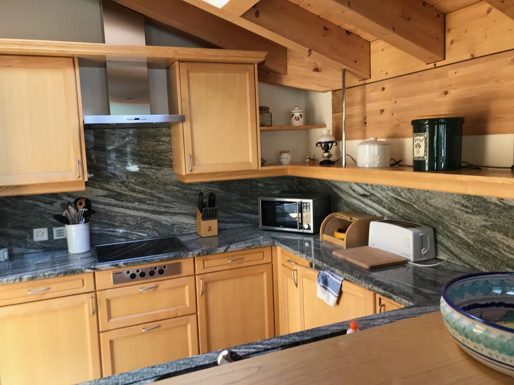 Chalet Guggenbiel Церматт Экстерьер фото