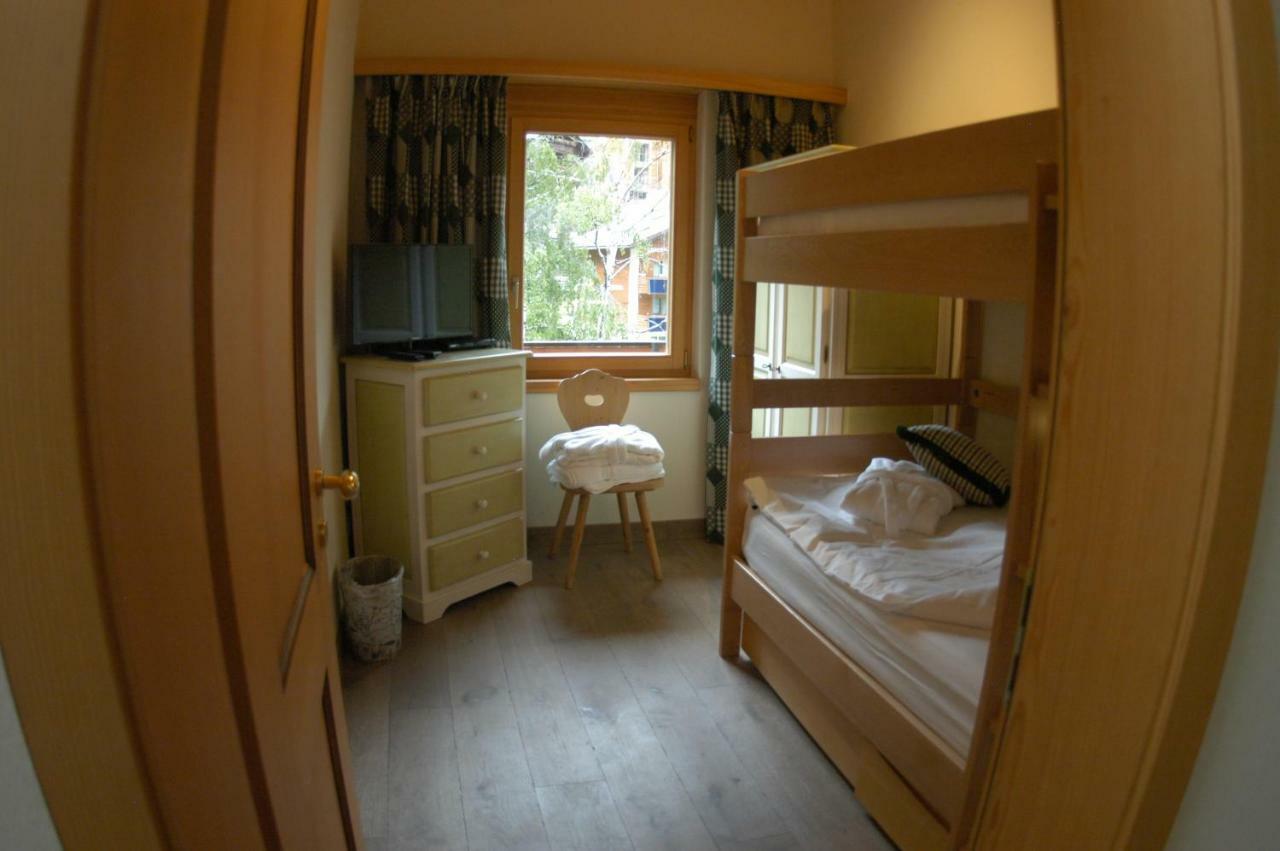 Chalet Guggenbiel Церматт Экстерьер фото